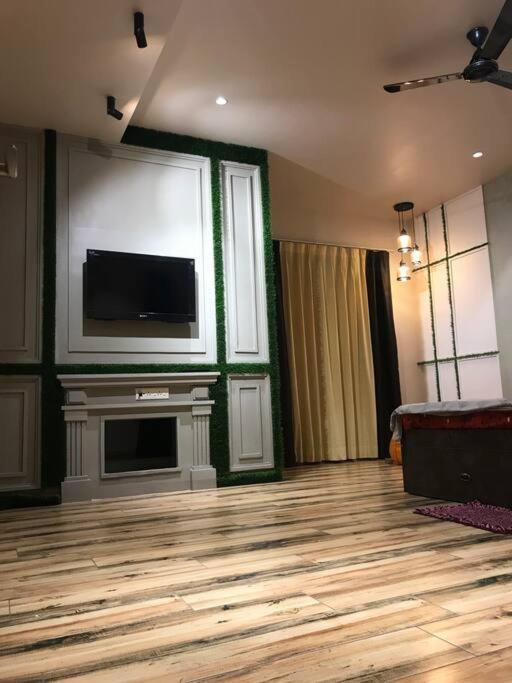 Entire Craftsman House With 2 Bedrooms Kitchen And More Raipur  Ngoại thất bức ảnh