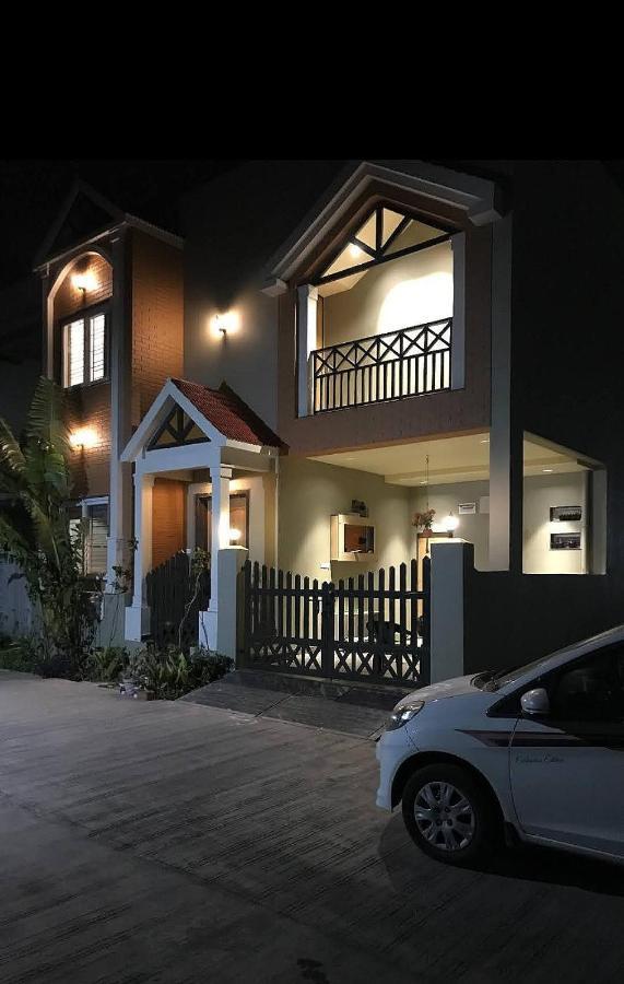 Entire Craftsman House With 2 Bedrooms Kitchen And More Raipur  Ngoại thất bức ảnh