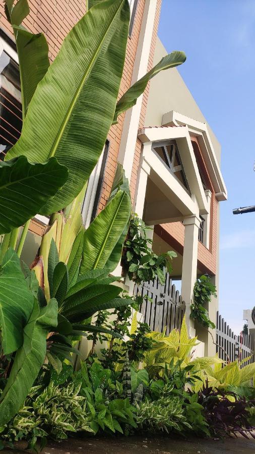 Entire Craftsman House With 2 Bedrooms Kitchen And More Raipur  Ngoại thất bức ảnh