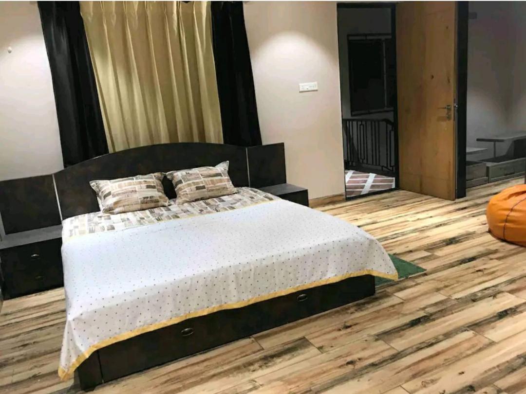 Entire Craftsman House With 2 Bedrooms Kitchen And More Raipur  Ngoại thất bức ảnh